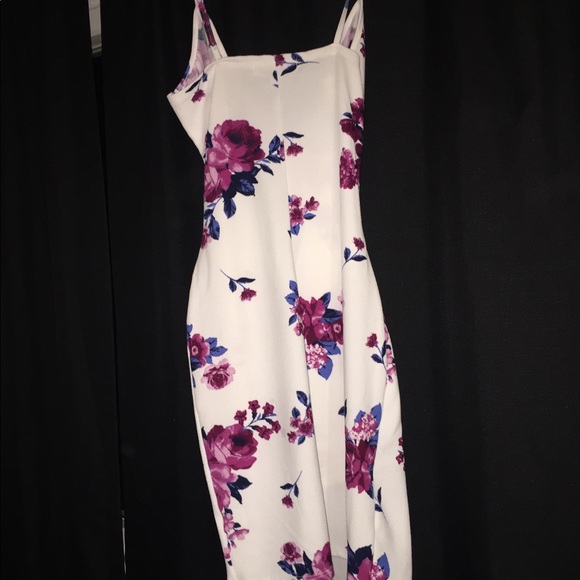 Summer dress - Picture 2 of 2